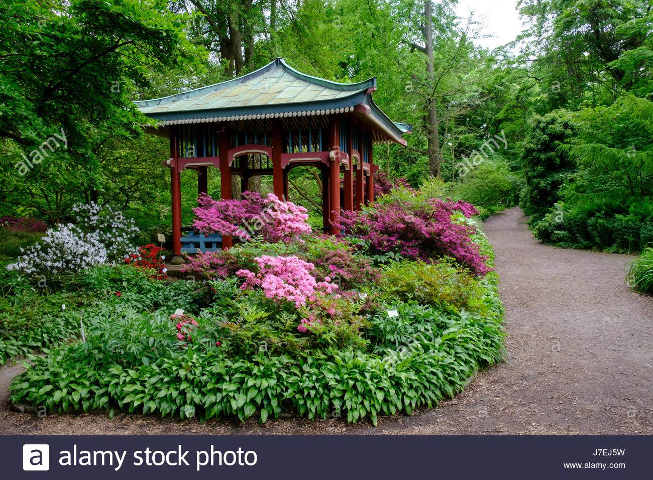asiatischen stil pavillon im berliner botanischen garten in dahlem berlin deutschland j7ej5w