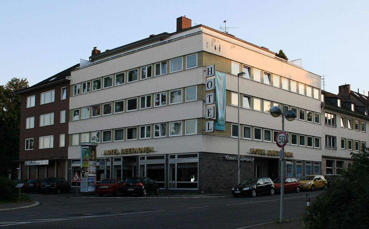 1200px 2009 06 01 Bonn Rheingasse 26 ehem Hotel Beethoven